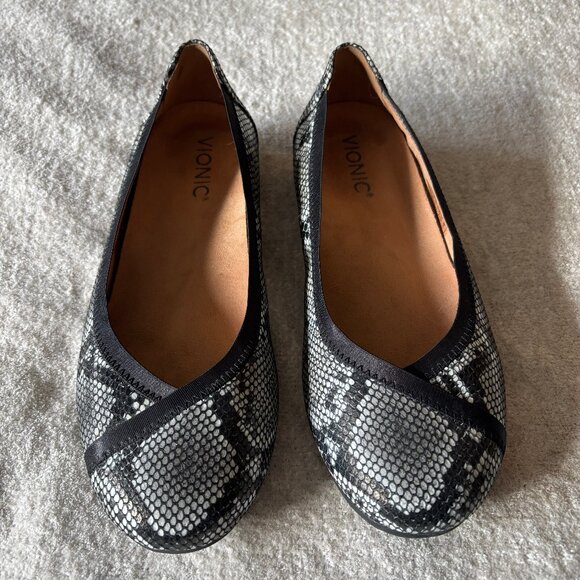 Vionic Caroll ballet flats, black and white snake - Picture 2 of 4